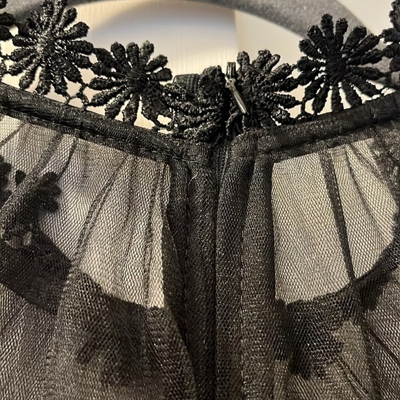 Matilda Navy Blue Dress w/Black shear & embroidered top & long Sleeves Size M - Picture 9 of 11